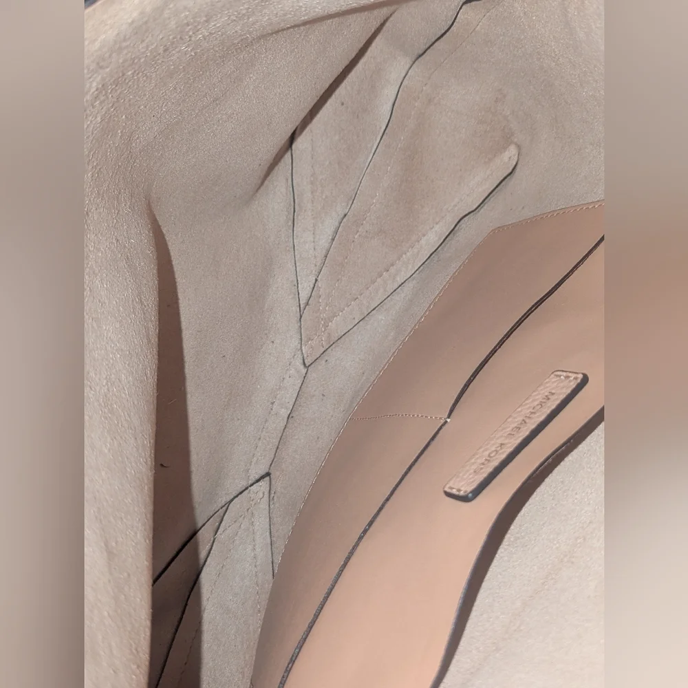 Michael Kors Junie Beige Leather Hobo Bag.